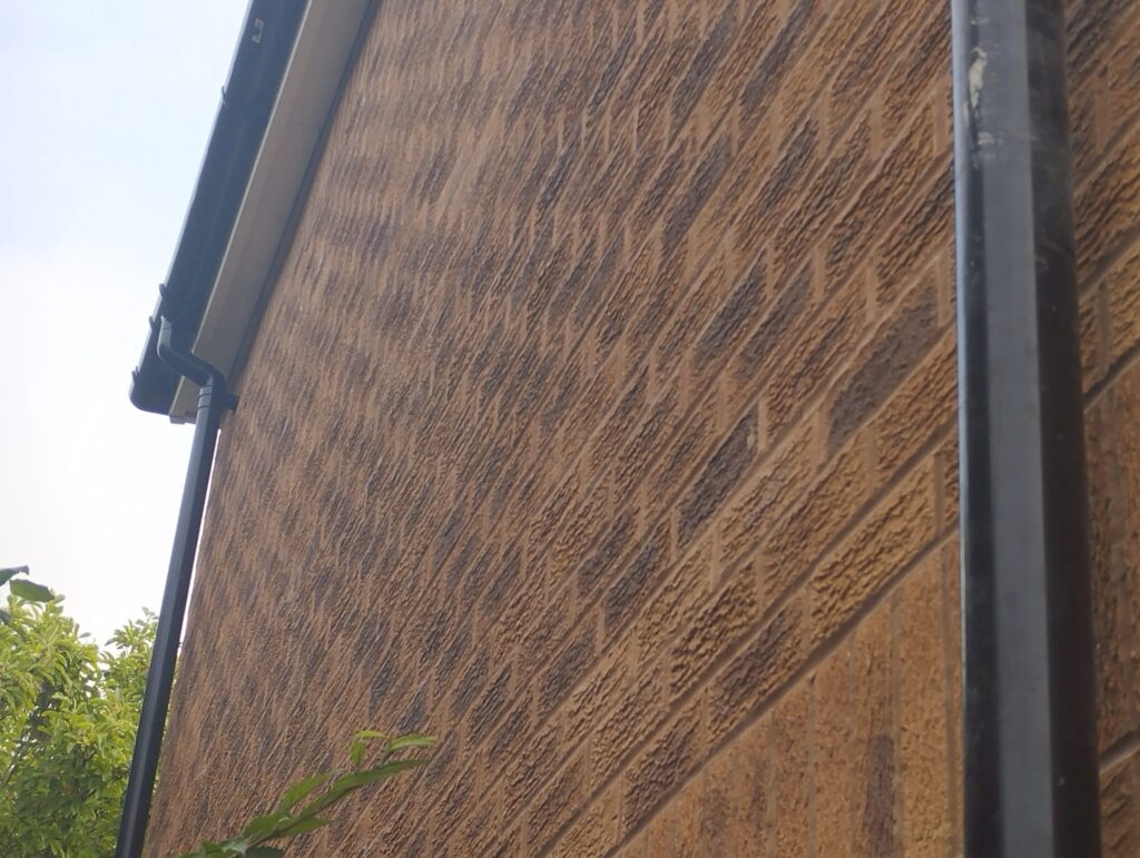 Tips for DIY Gutter Cleaning
